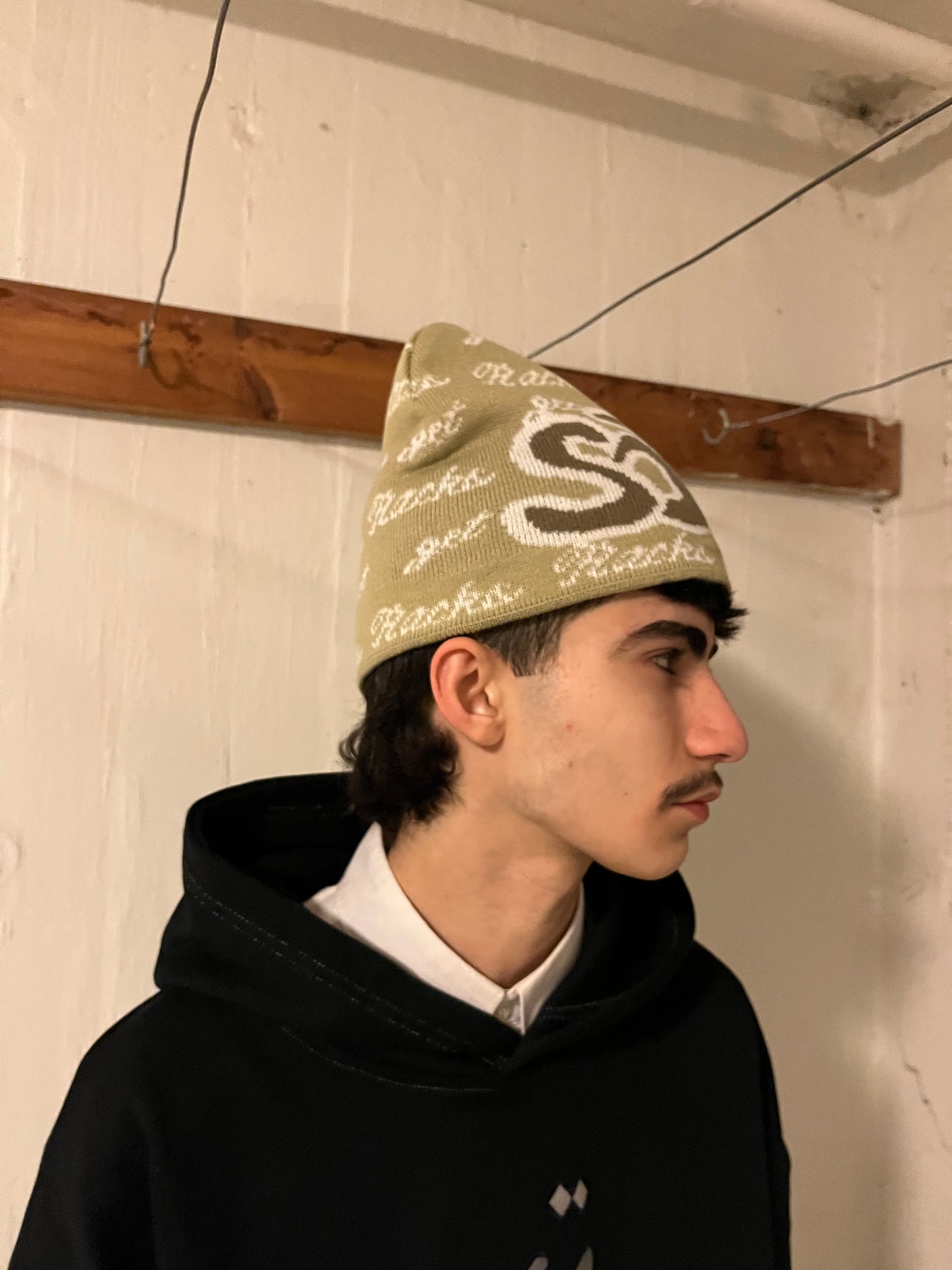 SOTM BEANIE ‘BEIGE’